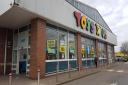 Plans to bring Norwich's former Toys R Us store back into use have been given the green light