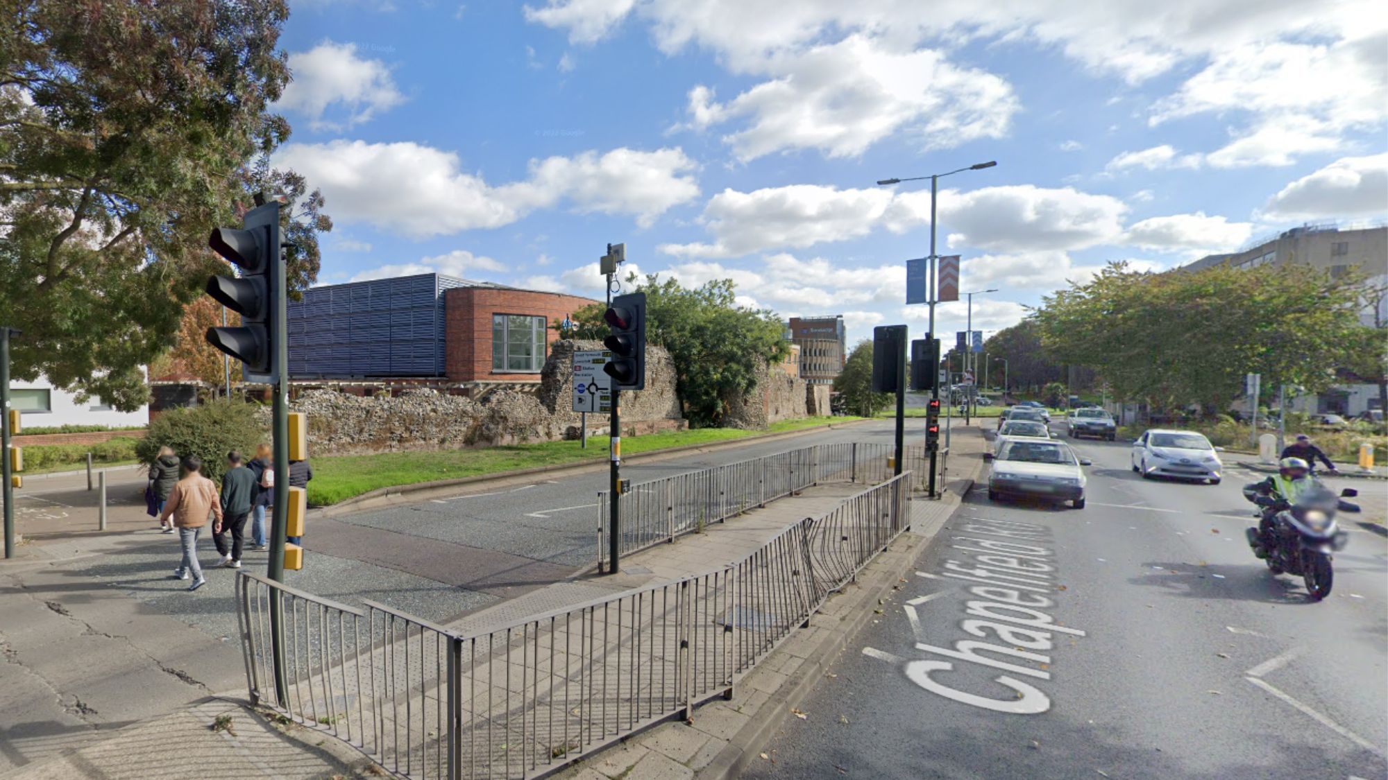 Living Streets Norwich want county council to remove fences - Vimarsana News