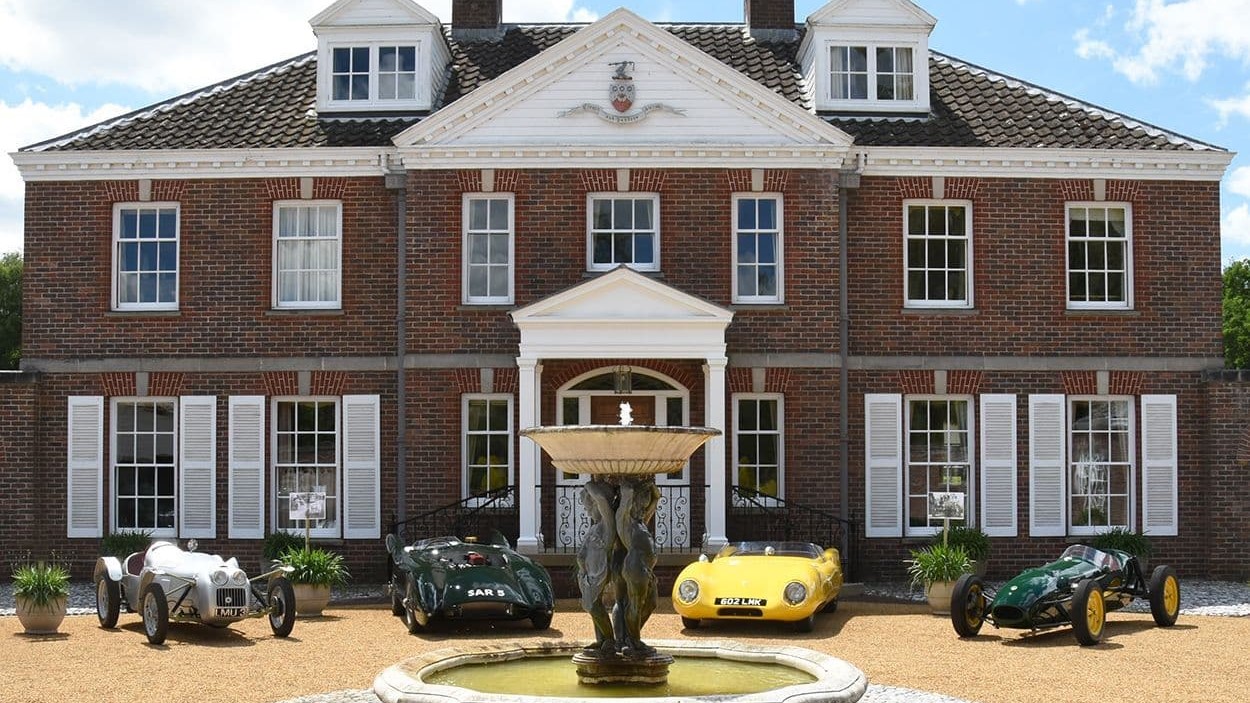 Garden party at Colin and Hazel Chapman, of Lotus Cars - Vimarsana News