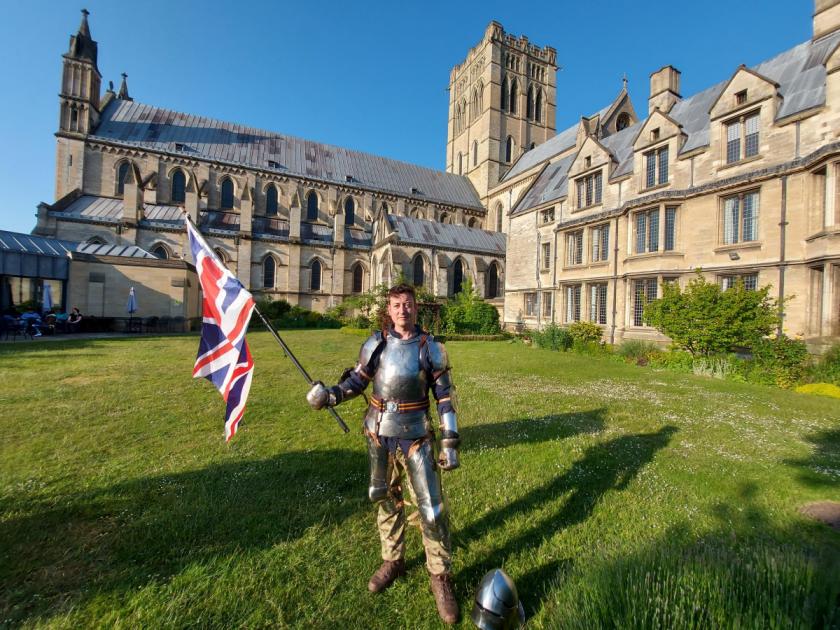 Former solider to walk through Norwich in suit of armour