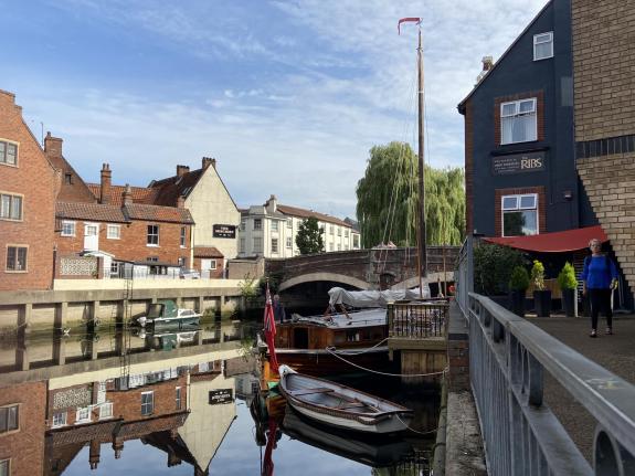 Norwich Evening News: The vessel was spotted outside The Ribs of Beef pub Norwich Evening News: The vessel was spotted outside The Ribs of Beef pub