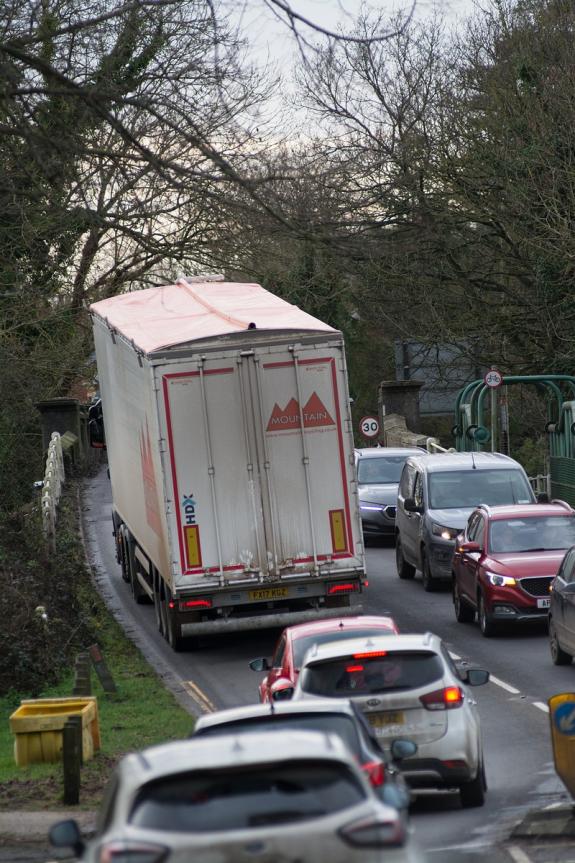 Norwich Evening News: Traffic backed up on the bridge Norwich Evening News: Traffic backed up on the bridge