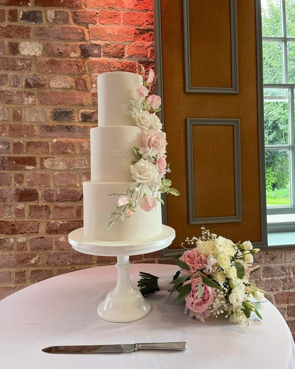 Norwich Evening News: A wedding cake made by Dereham-based Love Wedding Cakes Norwich Evening News: A wedding cake made by Dereham-based Love Wedding Cakes