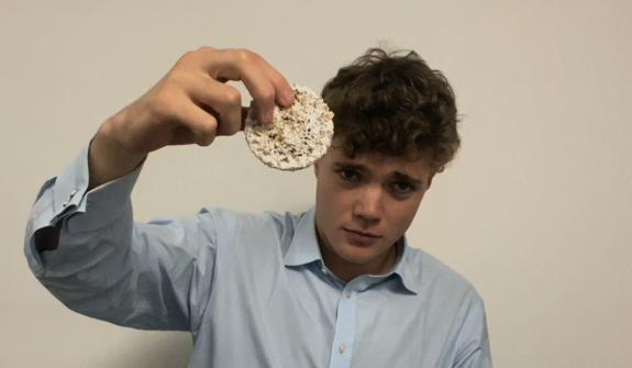 Norwich Evening News: Bread Source has a crumble topping on its mince pie Norwich Evening News: Bread Source has a crumble topping on its mince pie
