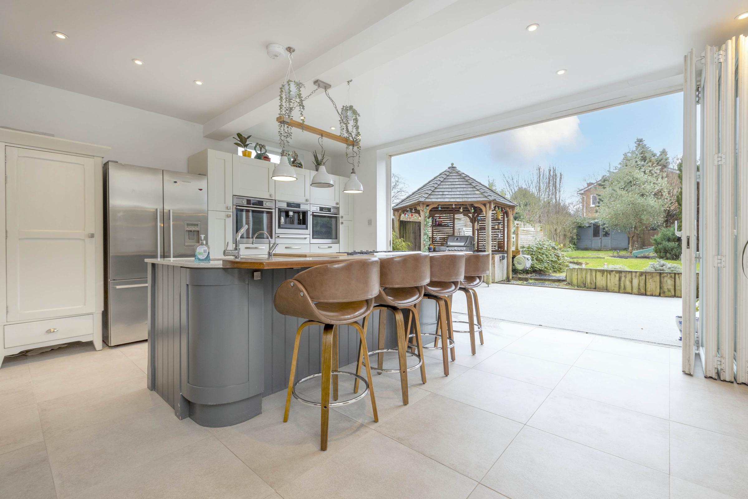 Four-bed family home on St Clements Hill in Norwich for sale - Vimarsana News